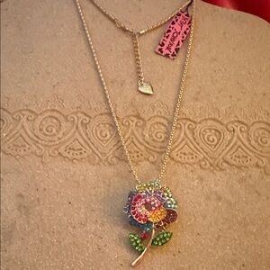 NWT Retired Betsy Johnson Colorful Flower Pendant Necklace 19”
